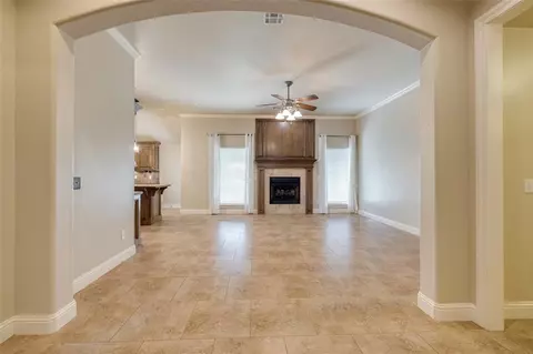 1013 Desiree Pl, Moore, OK 73160 photo 5