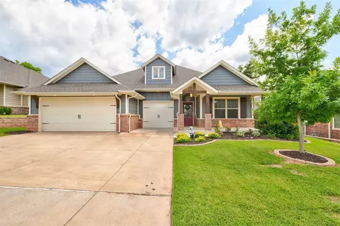 7916 Mimosa Dr, Edmond, OK 73034