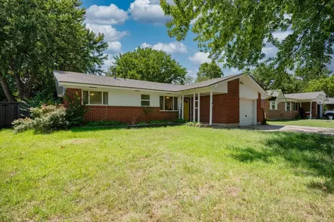 342 Garrison Dr, Norman, OK 73069 photo 2