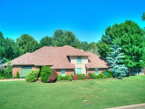 4710 W Two Lakes Ave, Norman, OK 73072