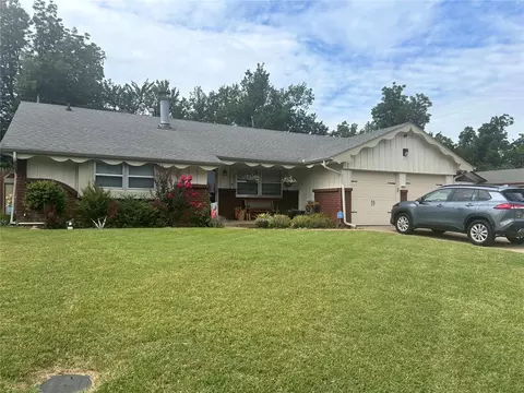 5528 NW 37th St, Warr Acres, OK 73122