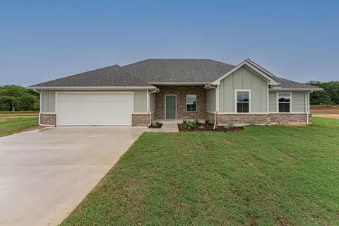 133 Trimble Dr, Shawnee, OK 74804