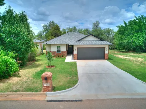 617 NW 95th St, Oklahoma City, OK 73114