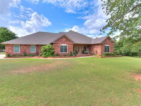 1806 Oakleaf Dr, Blanchard, OK 73010