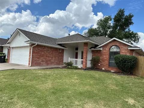 2107 Oakridge Dr, Purcell, OK 73080