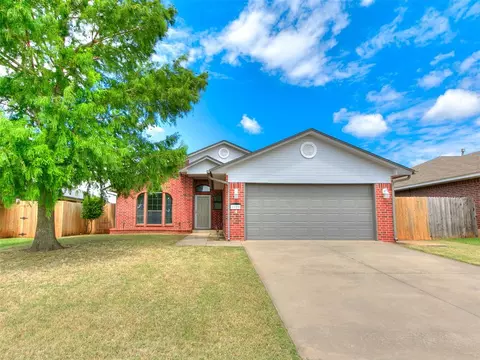 1929 Bluegrass Ct, Moore, OK 73160