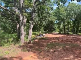 64 Quailwood Run, Tecumseh, OK 74873