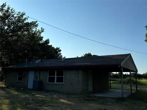 417 E Young St, Maud, OK 74854 photo 14