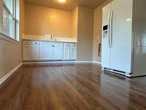 417 E Young St, Maud, OK 74854 photo 5