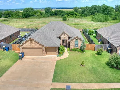 3003 Alli Cir, Chickasha, OK 73018 photo 42