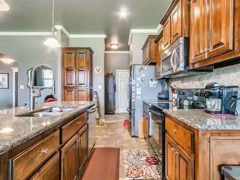 3003 Alli Cir, Chickasha, OK 73018 photo 15