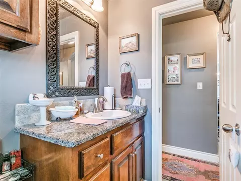 3003 Alli Cir, Chickasha, OK 73018 photo 38
