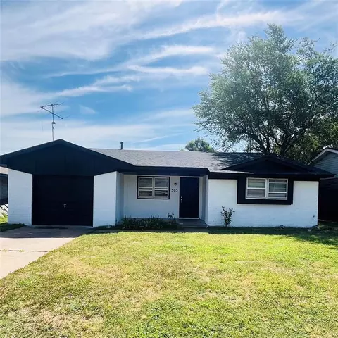 303 N Eastern Ave, Shawnee, OK 74801