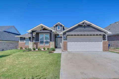 15917 Flint Dr, Moore, OK 73170