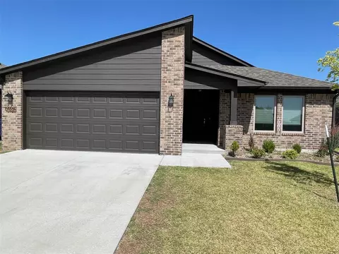 15928 Quiet Storm Dr, Oklahoma City, OK 73170