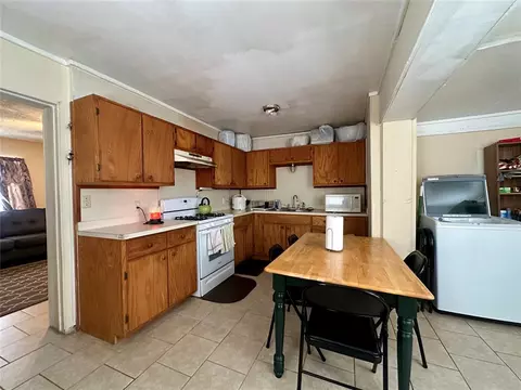 812 E Liveoak St, Altus, OK 73521 photo 7