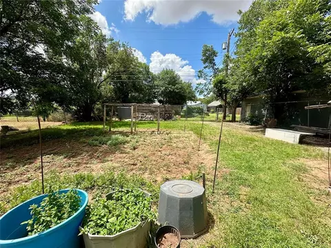 812 E Liveoak St, Altus, OK 73521 photo 17