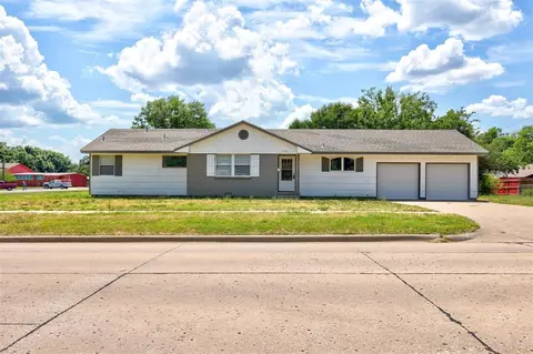 526 N Stallard St, Stillwater, OK 74075
