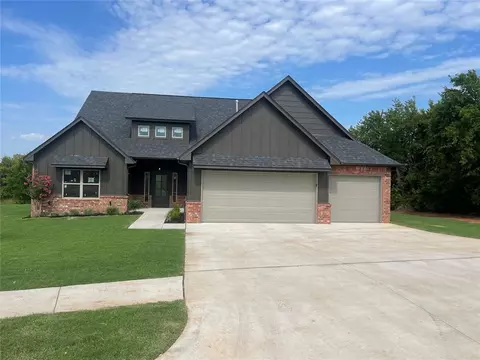 10508 Blue Creek Dr, Yukon, OK 73099