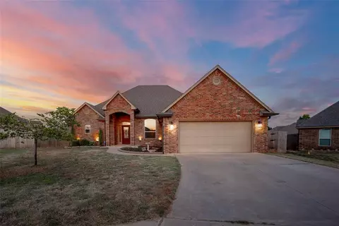 392 Cheltenham Trl, Blanchard, OK 73010