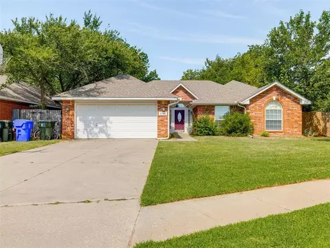 2716 Mayfair Dr, Norman, OK 73072