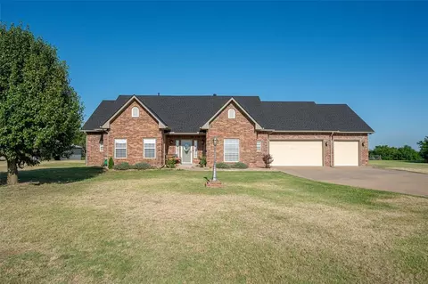 10101 Laramie Rd, Yukon, OK 73099
