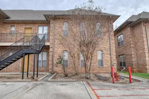 1812 E Alameda St #115, Norman, OK 73071