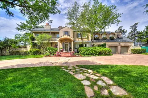 1500 Drury Ln, Nichols Hills, OK 73116