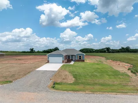 425 Evergreen Way, Guthrie, OK 73044