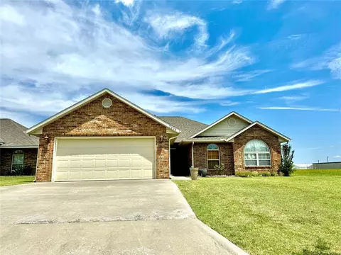 2608 Eastgate Dr, Seminole, OK 74868