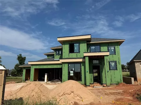5916 Calcutta Ln, Edmond, OK 73025