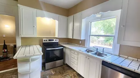 312 E Mansur Ave, Guthrie, OK 73044 photo 9
