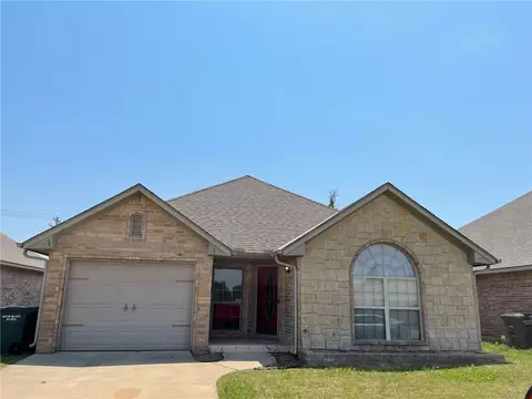 4720 Loch Ln, Del City, OK 73115