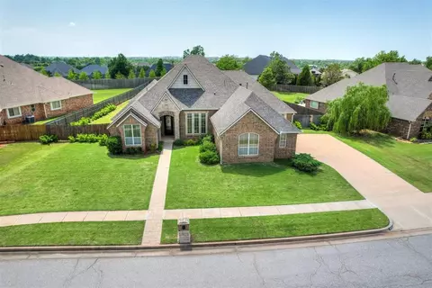 15217 Grayson Dr, Edmond, OK 73013