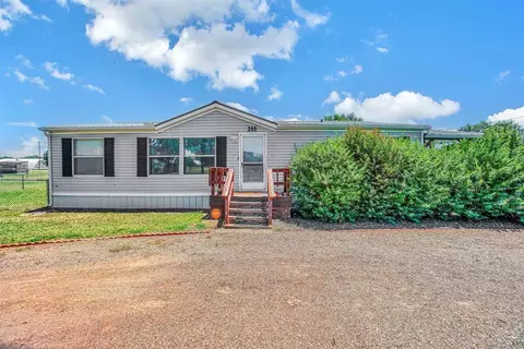 200 S Pueblo Ave, Mountain Park, OK 73559
