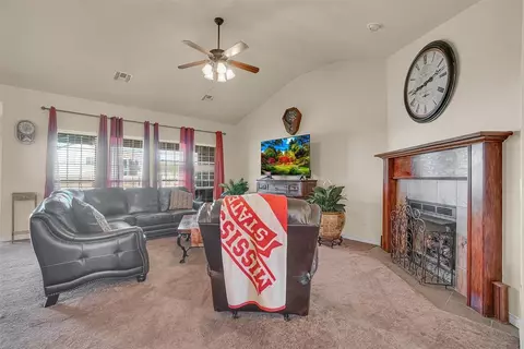 1817 Hunter Pointe Cir, Altus, OK 73521 photo 8