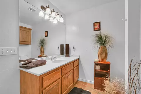1817 Hunter Pointe Cir, Altus, OK 73521 photo 26