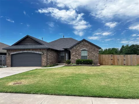 15813 E Sky Run Dr, Edmond, OK 73013