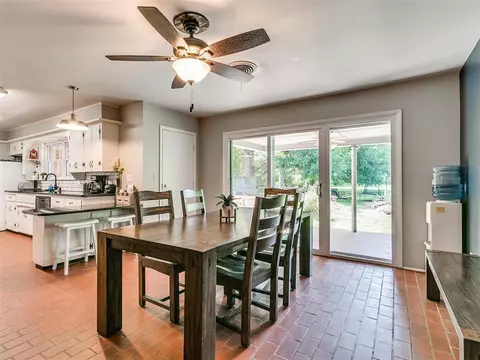 909 E Mockingbird Dr, Guthrie, OK 73044 photo 19