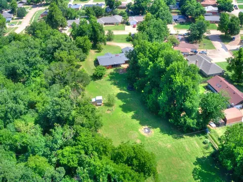 909 E Mockingbird Dr, Guthrie, OK 73044 photo 6