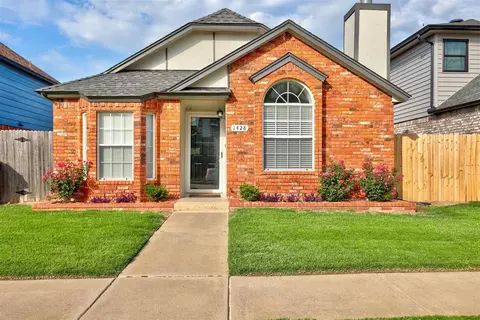 1428 SW 23rd St, Moore, OK 73160