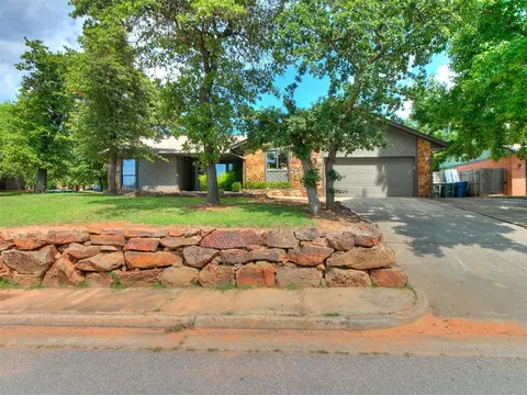 2016 Raintree Rd, Edmond, OK 73013