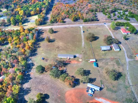 20449 Walker Rd, Tecumseh, OK 74873 photo 4