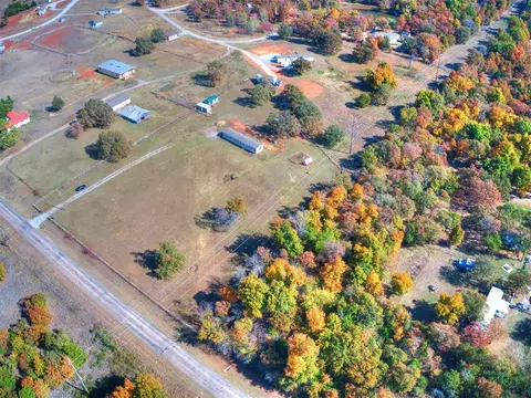20449 Walker Rd, Tecumseh, OK 74873 photo 5