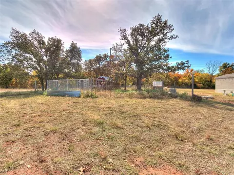 20449 Walker Rd, Tecumseh, OK 74873 photo 10