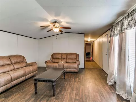 20449 Walker Rd, Tecumseh, OK 74873 photo 14