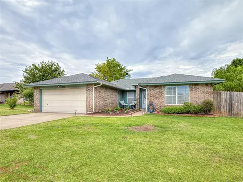 1011 NW 170th St, Edmond, OK 73012