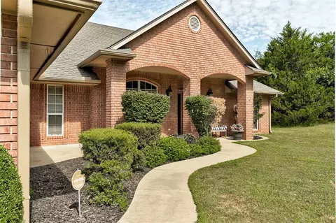 109 Kortney Pl, Tuttle, OK 73089 photo 10