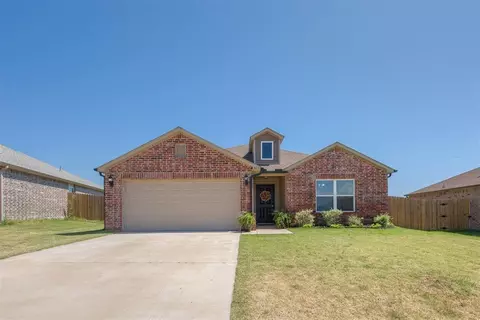 205 SE 5th St, Newcastle, OK 73065