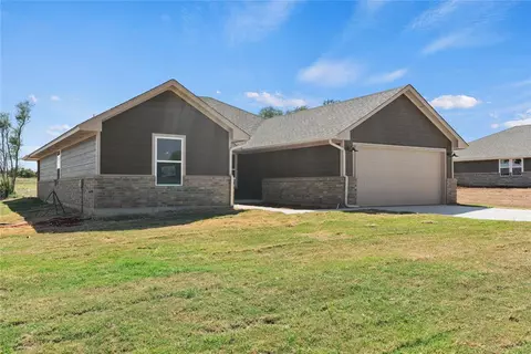 1929 Eli Ave, Tuttle, OK 73089 photo 2
